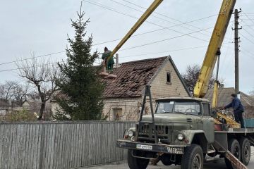 У Запоріжжі продовжується процес відновлювальних робіт у пошкоджених будинках У Запоріжжі продовжується процес відновлювальних робіт у пошкоджених будинках