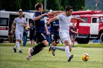 Екс-гравець футбольної команди «Агробізнес» тепер буде бігати за одеський «Чорноморець» Екс-гравець футбольної команди «Агробізнес» тепер буде бігати за одеський «Чорноморець»