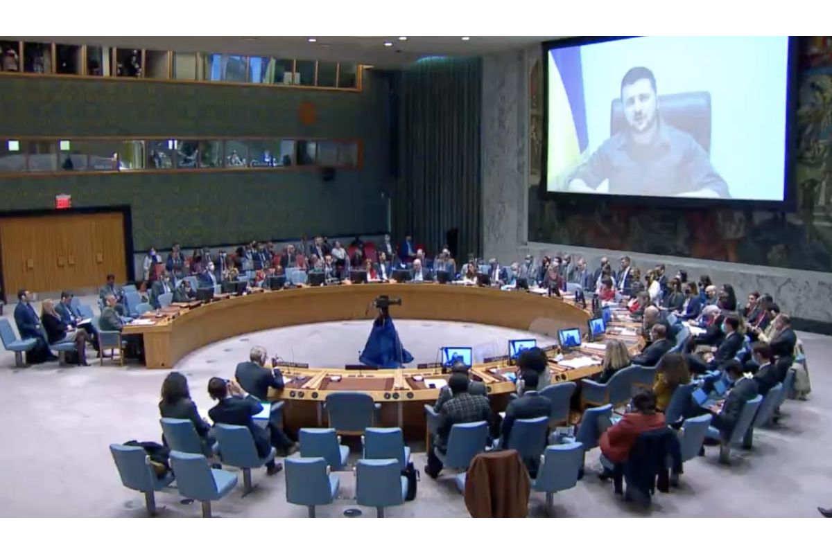 Російське вторгнення в Україну : ООН можна буде просто розпустити, якщо росія і далі матиме право вето в Раді безпеки – Зеленський. Російське вторгнення в Україну : ООН можна буде просто розпустити, якщо росія і далі матиме право вето в Раді безпеки – Зеленський.