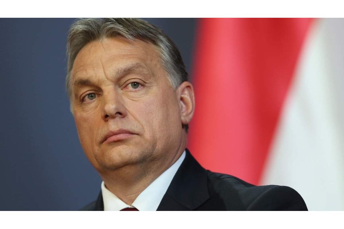 Російське вторгнення в Україну : Орбану доведеться обирати між Росією та іншим світом - Володимир Зеленський Російське вторгнення в Україну : Орбану доведеться обирати між Росією та іншим світом - Володимир Зеленський