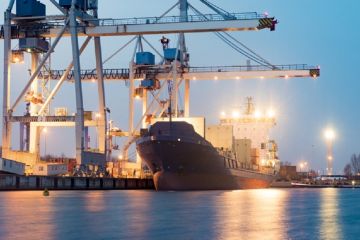 АМПУ з 35 квот на порт «Південий», майже 20 квот віддало терміналам, афільованим з російським олігархом Олексієм Федоричем АМПУ з 35 квот на порт «Південий», майже 20 квот віддало терміналам, афільованим з російським олігархом Олексієм Федоричем