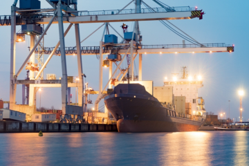 АМПУ з 35 квот на порт «Південий», майже 20 квот віддало терміналам, афільованим з російським олігархом Олексієм Федоричем АМПУ з 35 квот на порт «Південий», майже 20 квот віддало терміналам, афільованим з російським олігархом Олексієм Федоричем