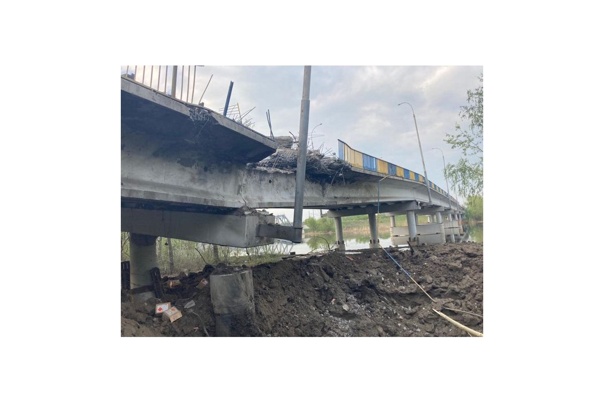 Ворожа армія вбиває мирних мешканців та руйнує мости і електропідстанції - на Донеччині не вщухають обстріли Ворожа армія вбиває мирних мешканців та руйнує мости і електропідстанції - на Донеччині не вщухають обстріли