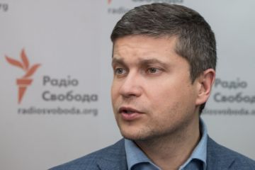 Нардеп Ризаненко: «консерва» или «голубь мира»? Нардеп Ризаненко: «консерва» или «голубь мира»?