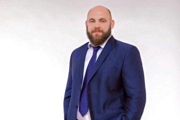 Чиновник-«схематозник» Віталій Кличов: заступника Добропільського міського голови знову було викрито у розтраті бюджетних коштів в особливо великих розмірах Чиновник-«схематозник» Віталій Кличов: заступника Добропільського міського голови знову було викрито у розтраті бюджетних коштів в особливо великих розмірах