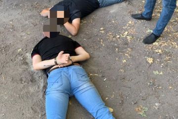 Прокуратура оскаржує рішення щодо обрання міри запобіжного заходу з визначенням застави членам злочинної групи, які вимагали грошові кошти у таксистів Прокуратура оскаржує рішення щодо обрання міри запобіжного заходу з визначенням застави членам злочинної групи, які вимагали грошові кошти у таксистів