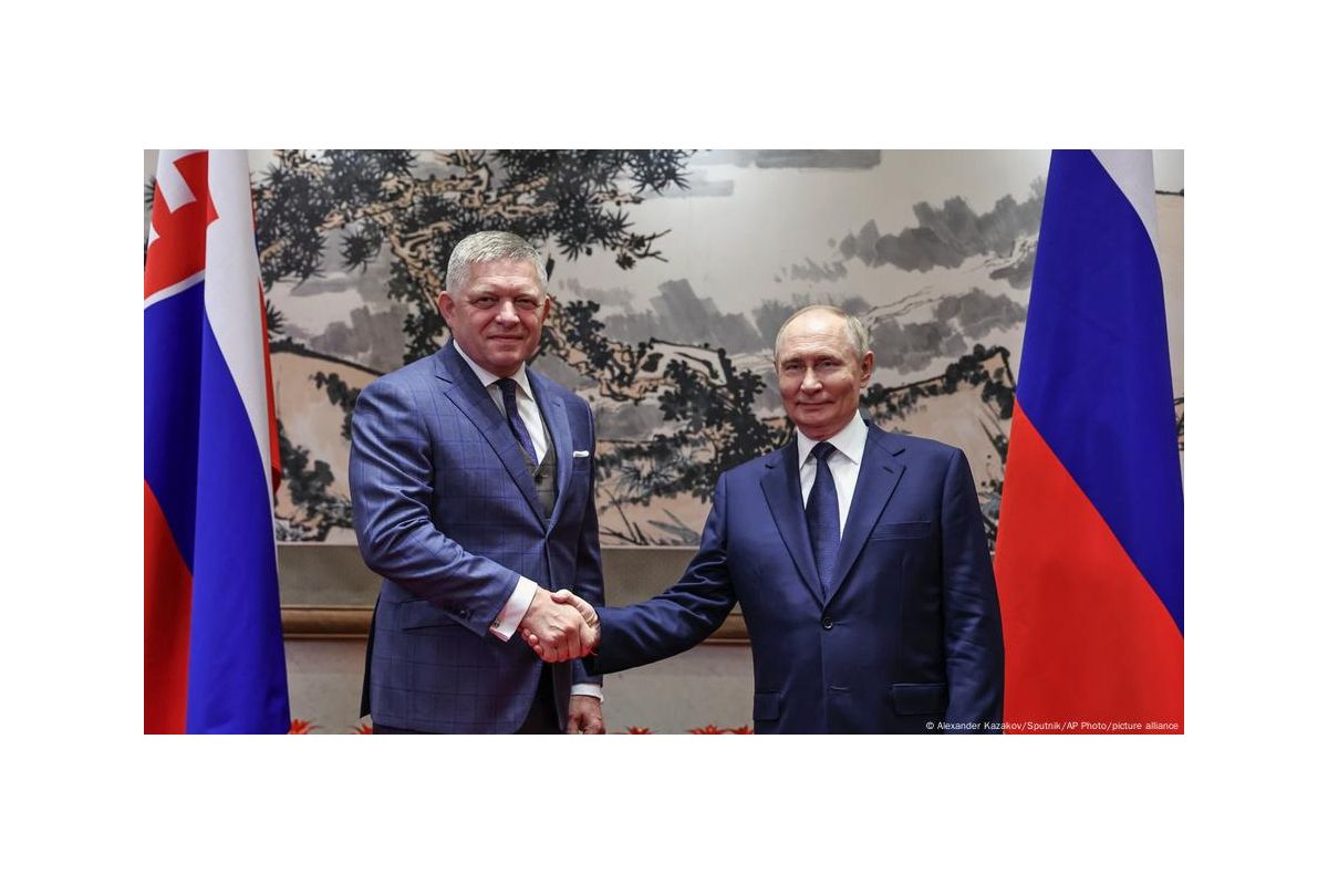 Зеленський обговорить з Фіцо невдоволення Трампа імпортом нафти з РФ Зеленський обговорить з Фіцо невдоволення Трампа імпортом нафти з РФ