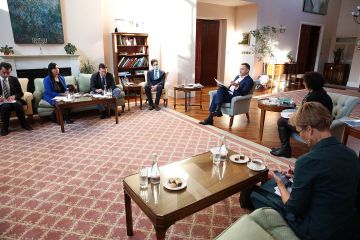 Денис Монастирський під час зустрічі з послами країн "Великої сімки" назвав п’ять основних напрямків розвитку системи МВС Денис Монастирський під час зустрічі з послами країн "Великої сімки" назвав п’ять основних напрямків розвитку системи МВС