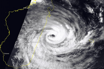 На Мадагаскарі через циклон загинуло 10 людей  На Мадагаскарі через циклон загинуло 10 людей