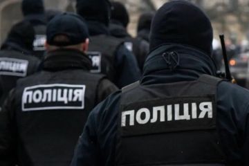 80 тисяч за виїзд: 41-річний киянин допомагав ухилянтам незаконно покинути Україну 80 тисяч за виїзд: 41-річний киянин допомагав ухилянтам незаконно покинути Україну