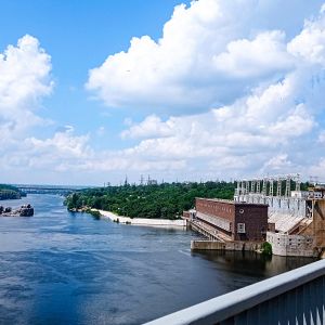 російські окупанти планують масове заселення Запоріжжя російські окупанти планують масове заселення Запоріжжя