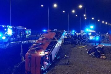 Рейсовый автобус Познань-Херсон попал в ДТП в Польше: 6 граждан Украины погибли, еще 35 травмированы Рейсовый автобус Познань-Херсон попал в ДТП в Польше: 6 граждан Украины погибли, еще 35 травмированы