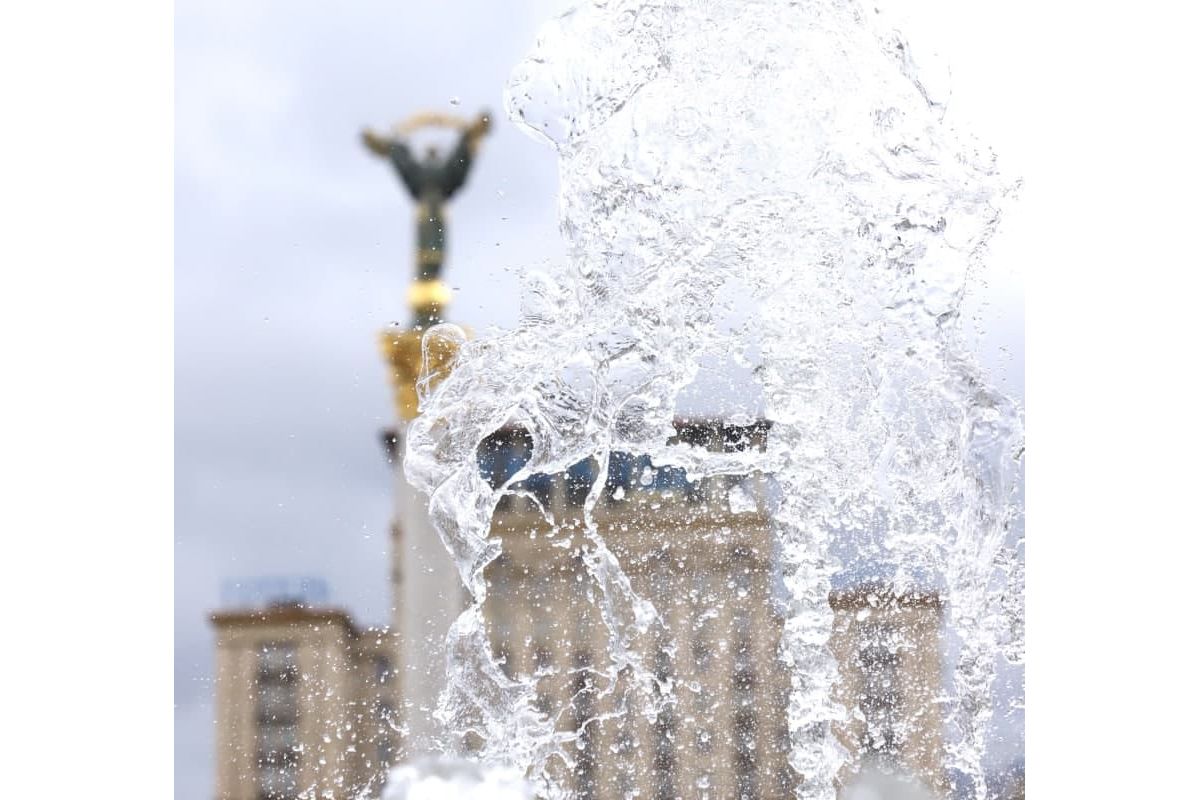 Фонтани на Майдані Незалежності запрацюють вже на початку весни і відзавтра щоранку виконуватимуть гімн України Фонтани на Майдані Незалежності запрацюють вже на початку весни і відзавтра щоранку виконуватимуть гімн України