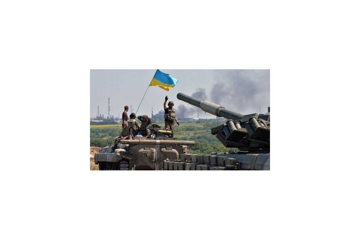 Російське вторгнення в Україну : Окупанти не покидають спроб повністю взяти під свій контроль Луганську область. Російське вторгнення в Україну : Окупанти не покидають спроб повністю взяти під свій контроль Луганську область.
