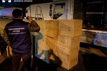 Завезли вінілові програвачі замість допомоги ЗСУ: БЕБ на Волині викрило благодійний фонд Завезли вінілові програвачі замість допомоги ЗСУ: БЕБ на Волині викрило благодійний фонд