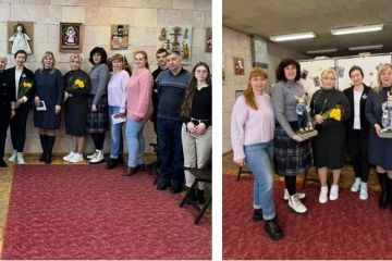 Авторську екскурсію провели майстрині-лялькарки Наталія Свиридюк і Світлана Солодун для студентів і викладачів факультету технологій та дизайну ПНПУ імені В. Г. Короленка Авторську екскурсію провели майстрині-лялькарки Наталія Свиридюк і Світлана Солодун для студентів і викладачів факультету технологій та дизайну ПНПУ імені В. Г. Короленка