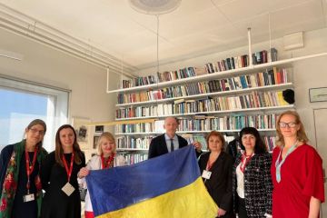 Науковці ПНПУ імені В.Г. Короленка на чолі з ректором Мариною Гриньовою взяли участь у міжнародному освітньому форумі в Університеті KP (Копенгаген, Данія) Науковці ПНПУ імені В.Г. Короленка на чолі з ректором Мариною Гриньовою взяли участь у міжнародному освітньому форумі в Університеті KP (Копенгаген, Данія)