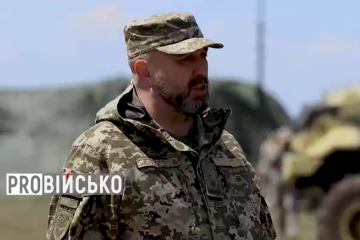 Заступник Секретаря РНБО, генерал Сергій Кривонос: «Ракетний комплекс РК-360 МЦ «Нептун» - це надійний проти-корабельний щит нашого узбережжя» Заступник Секретаря РНБО, генерал Сергій Кривонос: «Ракетний комплекс РК-360 МЦ «Нептун» - це надійний проти-корабельний щит нашого узбережжя»