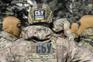 Російське вторгнення в Україну : СБУ внаслідок спецоперації на Харківщині взяло в полон 11 російських снайперів, які обстрілювали українські позиції Російське вторгнення в Україну : СБУ внаслідок спецоперації на Харківщині взяло в полон 11 російських снайперів, які обстрілювали українські позиції