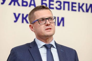 СБУ під керівництвом Івана Баканова викрила і блокувала мобільних псевдооператорів "Л/ДНР" СБУ під керівництвом Івана Баканова викрила і блокувала мобільних псевдооператорів "Л/ДНР"