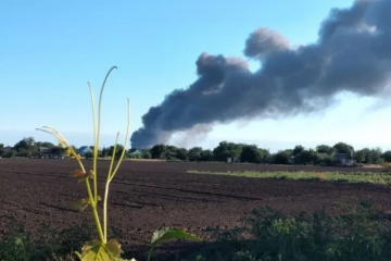 На Запоріжжі прогриміли вибухи: повідомляють про "прильоти" в районі окупованої Василівки (відео) На Запоріжжі прогриміли вибухи: повідомляють про "прильоти" в районі окупованої Василівки (відео)