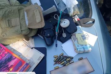 8000 грн за складання іспиту на отримання водійського посвідчення – підозрюється інструктор автошколи з Дружківки  8000 грн за складання іспиту на отримання водійського посвідчення – підозрюється інструктор автошколи з Дружківки