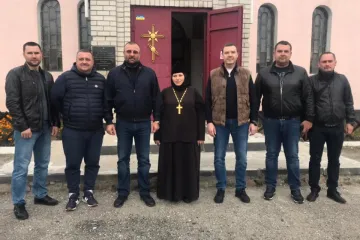 ​Жіночий монастир Дніпровської Єпархії УПЦ КП відновлюється і відтепер зі своїм транспортом.