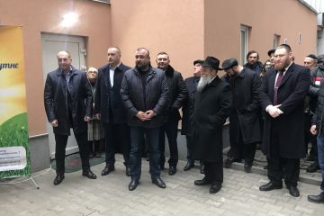 Петровський Олександр Володимирович: Відкриття реконструйованого соціального центру  для реабілітації колишніх в’язнів, також відбулося відкриття соціального центру благодійної організації «Гарне майбутнє» Петровський Олександр Володимирович: Відкриття реконструйованого соціального центру  для реабілітації колишніх в’язнів, також відбулося відкриття соціального центру благодійної організації «Гарне майбутнє»