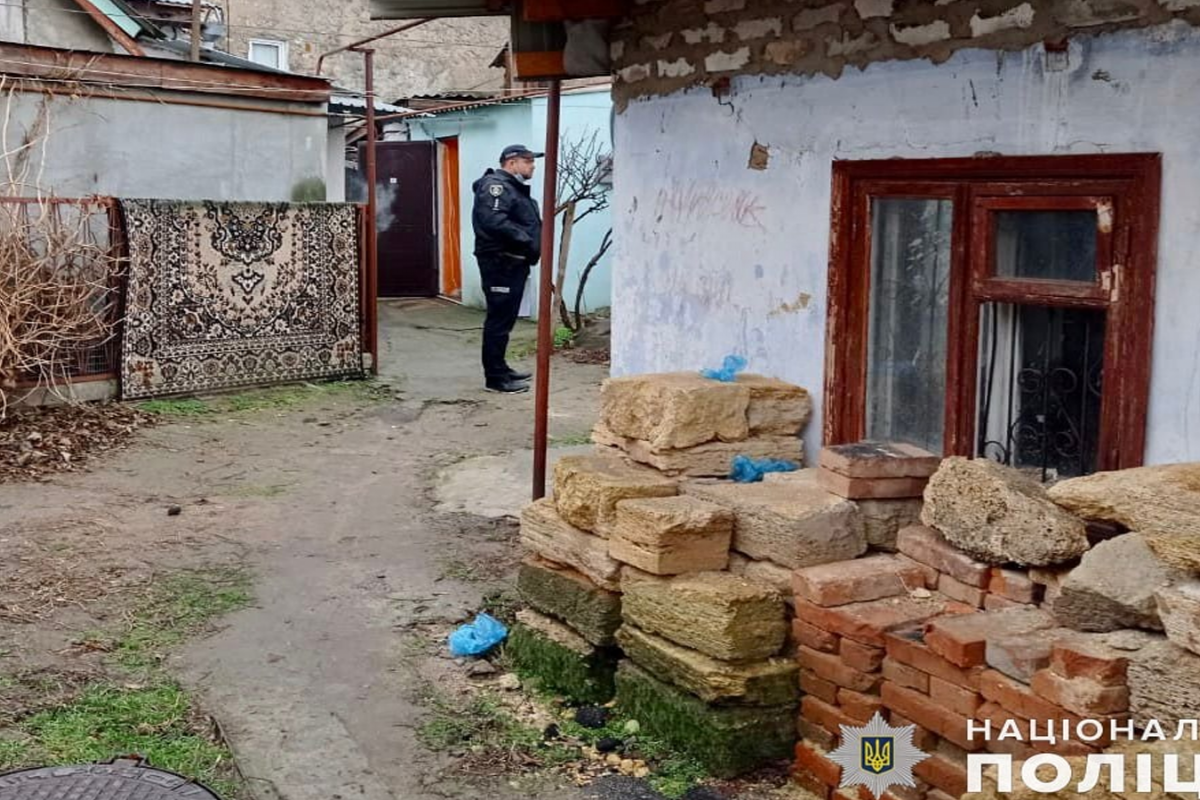 В Миколаєві затримали жінку, яка зарізала свого чоловіка В Миколаєві затримали жінку, яка зарізала свого чоловіка