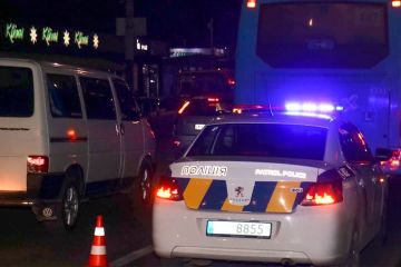 Знову аварія: у Дніпрі маршрутка зачепила хлопця Знову аварія: у Дніпрі маршрутка зачепила хлопця