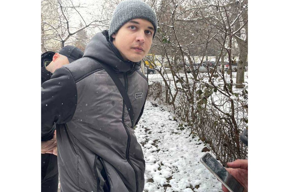 Ще двох зрадників вчасно викрила СБУ — готували ракетні удари по залізничних вузлах та енергооб’єктах Одеси і Херсона Ще двох зрадників вчасно викрила СБУ — готували ракетні удари по залізничних вузлах та енергооб’єктах Одеси і Херсона