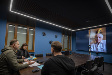 Андрій Єрмак провів розмову з американським генералом Веслі Кларком Андрій Єрмак провів розмову з американським генералом Веслі Кларком