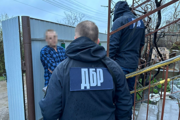Відбирав бойові доплати у підлеглих: на Одещині ДБР викрило начальника військової частини Відбирав бойові доплати у підлеглих: на Одещині ДБР викрило начальника військової частини