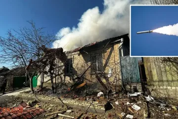 ​росіяни вранці обстріляли Станіслав на Херсонщині: снаряд влучив у житловий будинок