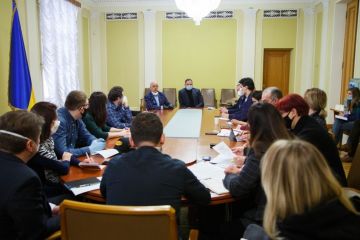 Ми демонструємо, що хочемо рухатися в мирному процесі й не втрачати час – Андрій Єрмак про новий склад делегації України для участі в ТКГ Ми демонструємо, що хочемо рухатися в мирному процесі й не втрачати час – Андрій Єрмак про новий склад делегації України для участі в ТКГ