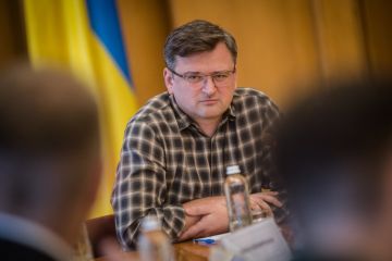 Російське вторгнення в Україну : Кулеба закликав пришвидшити інтеграцію України до ЄС Російське вторгнення в Україну : Кулеба закликав пришвидшити інтеграцію України до ЄС