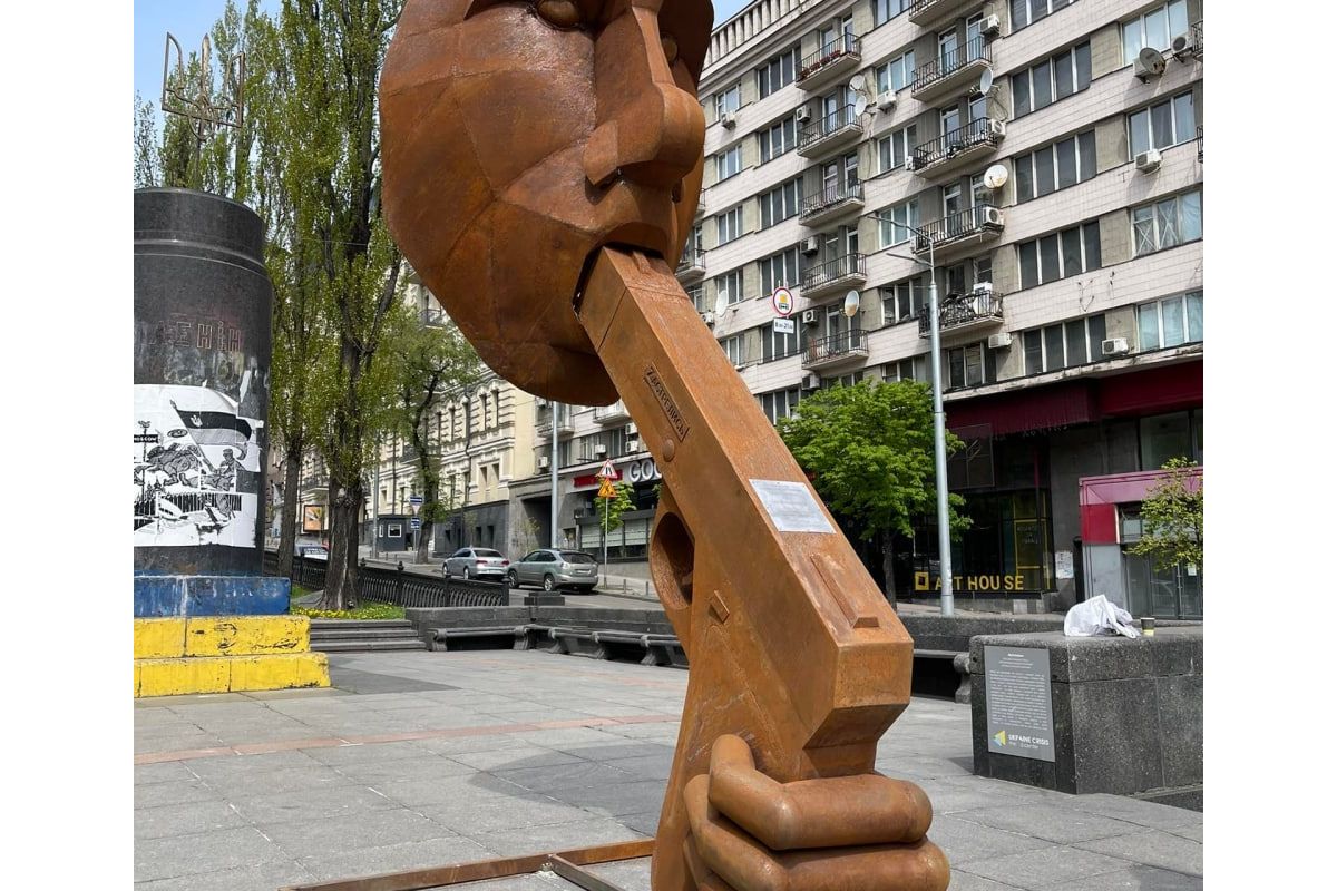 Російське вторгнення в Україну : Просто «Zaстрелись» Російське вторгнення в Україну : Просто «Zaстрелись»