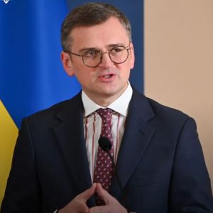 Україна активно обмінюється думками з Китаєм щодо співвідношення української Формули миру та китайського уявлення про мир Україна активно обмінюється думками з Китаєм щодо співвідношення української Формули миру та китайського уявлення про мир