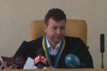 Бойового генерала хочуть кинути за грати з заставою 440 мільйонів грн. Країна мусить знати своїх «героїв» Бойового генерала хочуть кинути за грати з заставою 440 мільйонів грн. Країна мусить знати своїх «героїв»