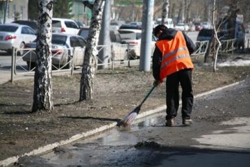 Оточення братів Дубинських зняло конкурентів з підмітання вулиць у Кам’янському на 29 млн гривень Оточення братів Дубинських зняло конкурентів з підмітання вулиць у Кам’янському на 29 млн гривень