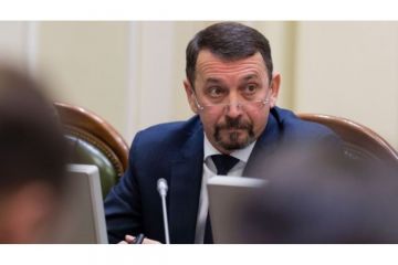 Глава транспортного комитета Рады Юрий Кисель монополизирует доступ рынка к стройматериалам предприятий «Укрзалізниці» Глава транспортного комитета Рады Юрий Кисель монополизирует доступ рынка к стройматериалам предприятий «Укрзалізниці»