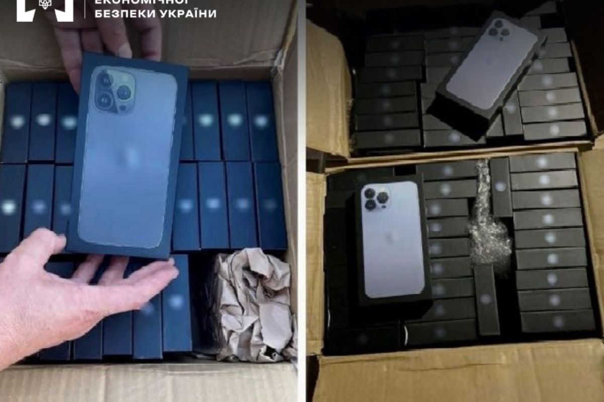 У справі «нічийної» техніки Apple на 100 млн грн арештували підозрюваного У справі «нічийної» техніки Apple на 100 млн грн арештували підозрюваного