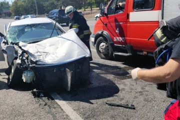 ДТП на Набережній Заводській: постраждало 5 осіб, з них 4 — діти ДТП на Набережній Заводській: постраждало 5 осіб, з них 4 — діти