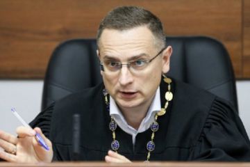 Суддя Шевченківського районного суду м. Києва Євген Олександрович Мартинов. Суддя Шевченківського районного суду м. Києва Євген Олександрович Мартинов.