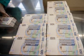 Деньги для своих: в Каменском заказы получают компании, связанные с заместителем мэра Белоусова Деньги для своих: в Каменском заказы получают компании, связанные с заместителем мэра Белоусова