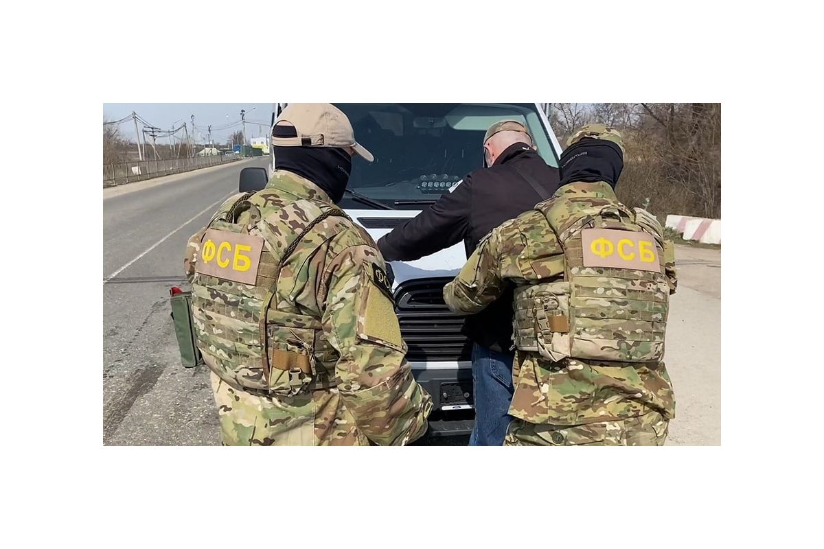 У Криму людей почали переслідувати за прослуховування українських пісень У Криму людей почали переслідувати за прослуховування українських пісень