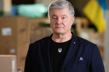 Народний «ленд-ліз»: Порошенко з волонтерами за півроку передав у ЗСУ допомоги на 46 млн доларів Народний «ленд-ліз»: Порошенко з волонтерами за півроку передав у ЗСУ допомоги на 46 млн доларів