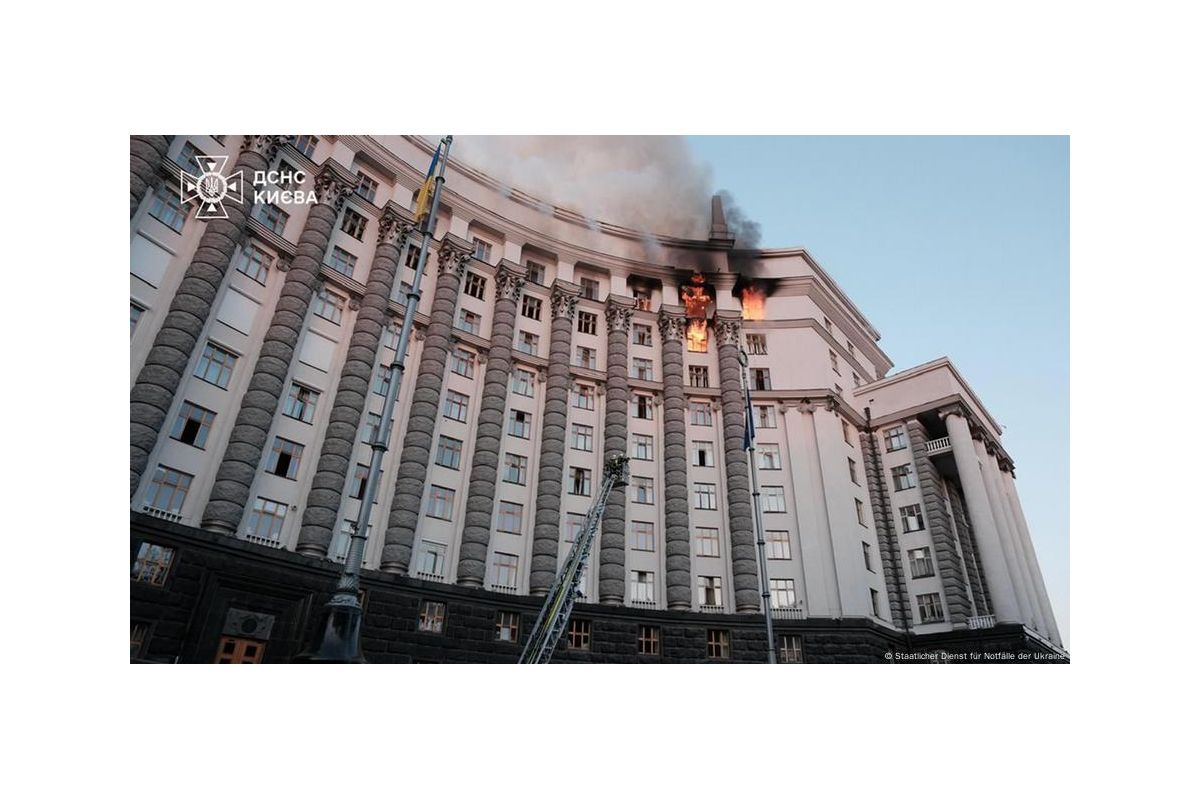 "Кремль глузує з дипломатії": лідери Європи про наймасованішу атаку РФ по Україні "Кремль глузує з дипломатії": лідери Європи про наймасованішу атаку РФ по Україні