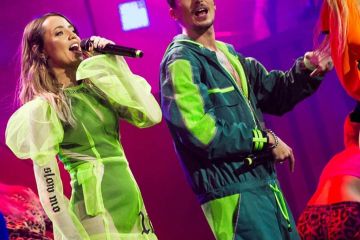 Гурт «Время и Стекло» відіграв яскраве шоу VISLOVO Гурт «Время и Стекло» відіграв яскраве шоу VISLOVO