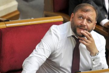 Скандальний нардеп Михайло Добкін заявив, що поважає Путіна Скандальний нардеп Михайло Добкін заявив, що поважає Путіна